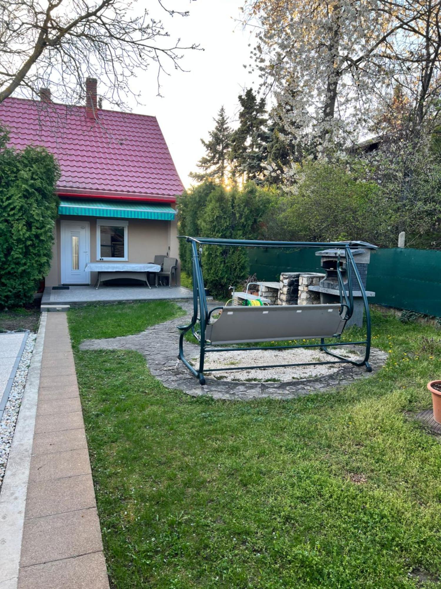 Pellegrini Apartman Balatonakali Exterior photo